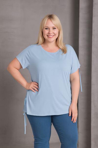 Picture of CURVY GIRL LIGHT QUALITY SUMMER TOP